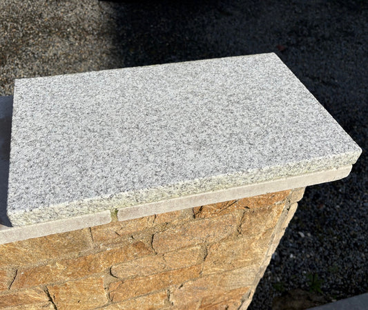 Couvertine en granit gris antalaya