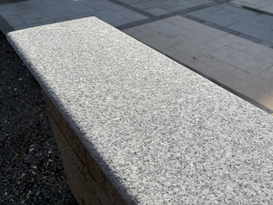 Margelle en granit Gris Antalaya