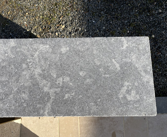 Margelle en byblos gris