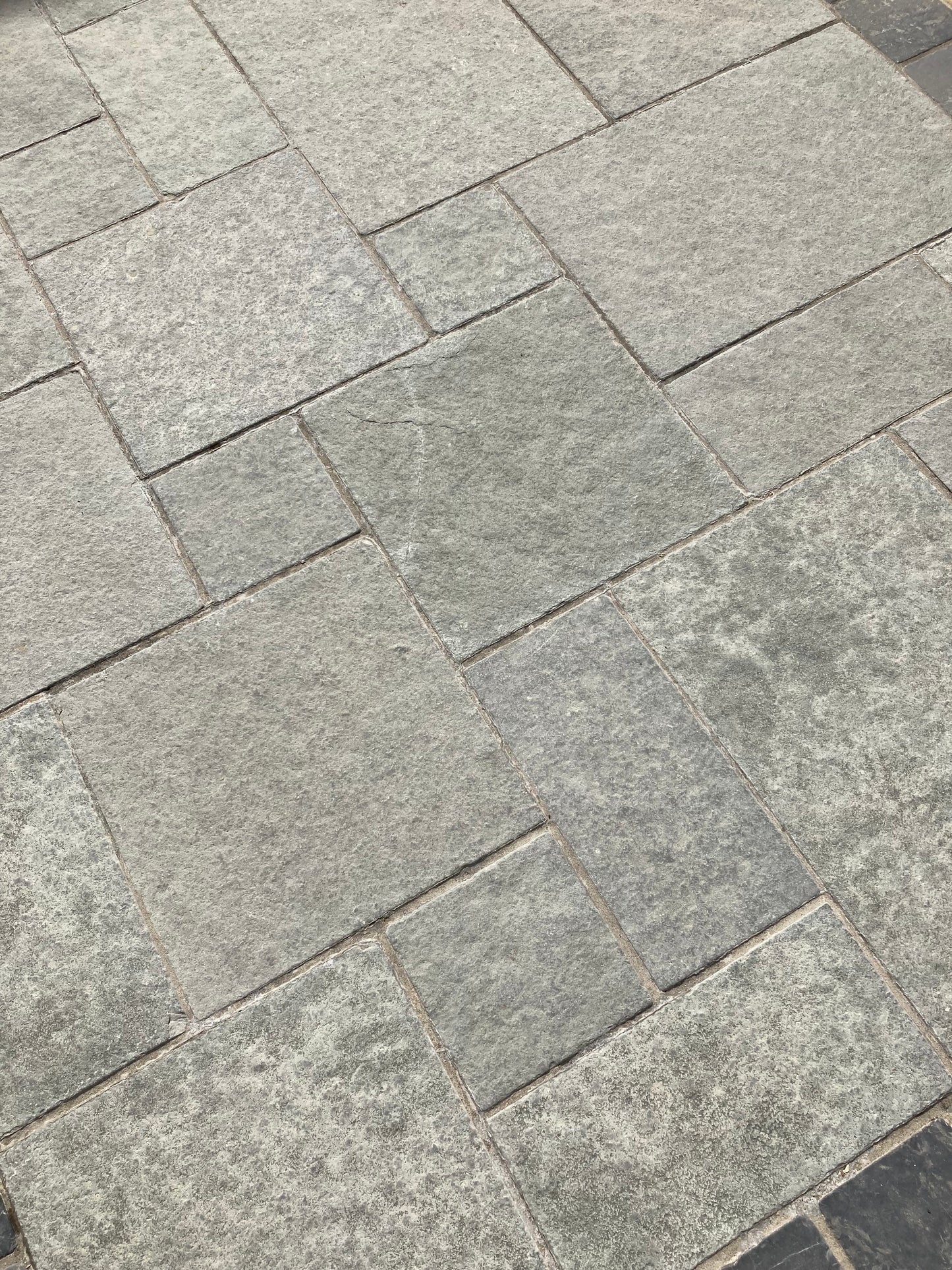 Bestone Gris Opus Romain 4 Formats