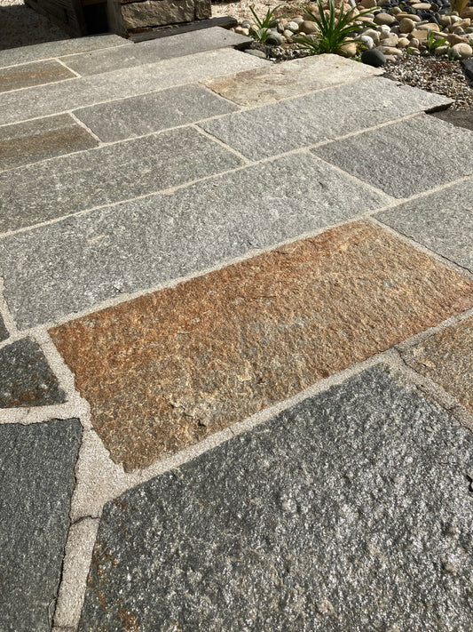 Quartzite Astera Mordore Opus Romain en bande