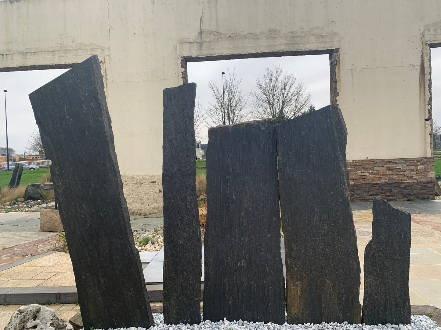 Palis de schiste à deux bouts bruts et bord brut