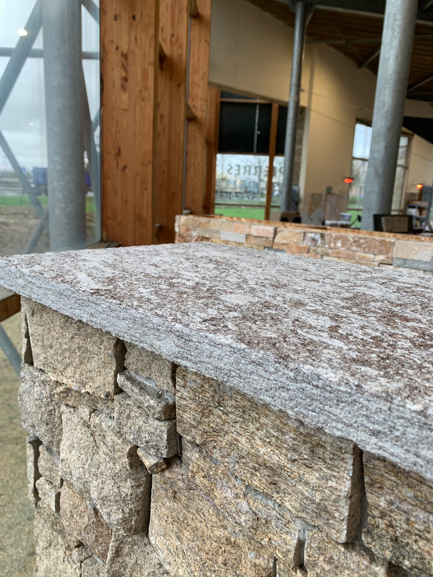 Couvertine Gneiss Cebena