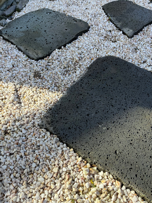 Pas japonais basalte