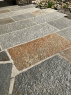 Quartzite Astera Mordore Opus Romain en bande